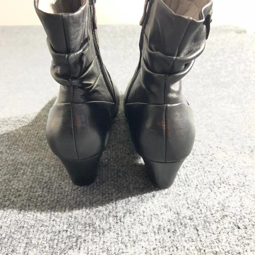 Earth Black Leather Pleated‎ Ankle Boots Womens 8.5 Side Zip Block Heel Shoes